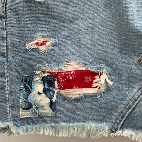 Gap denim mini skirt in rip and repair 27 Petite - Picture 3 of 6